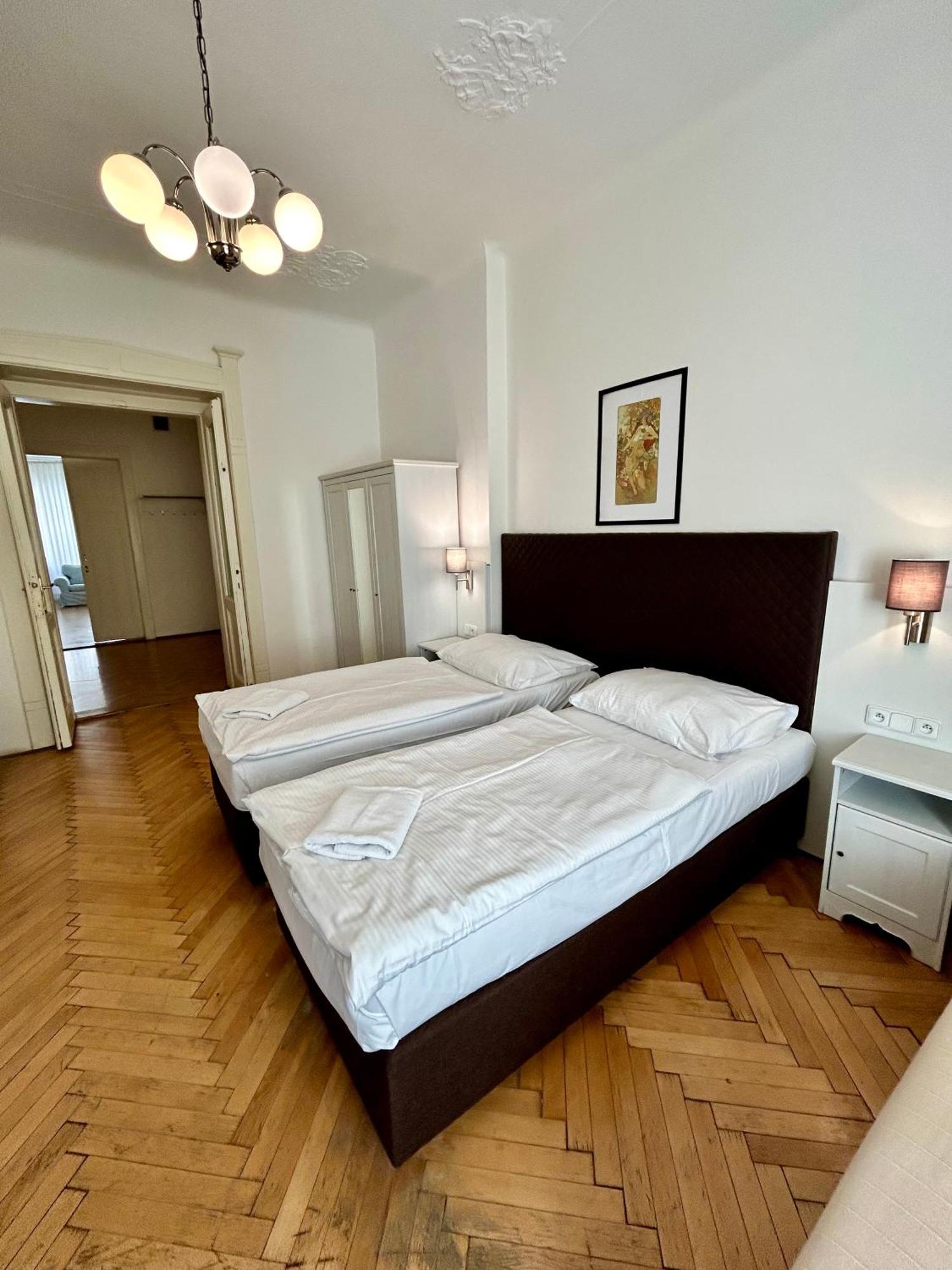 ปร้าก เซ็นทรัล เอ็กซ์คลูซีฟ อพาร์ตเมนต์ Apartment ปราก ภายนอก รูปภาพ